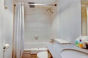 Motel 6 Arlington, Tx – Entertainment District