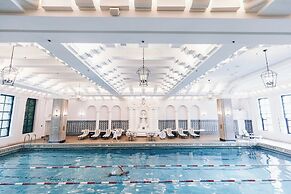 InterContinental Chicago Magnificent Mile by IHG