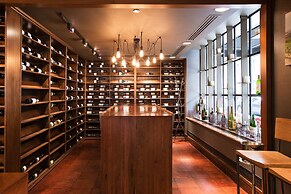 InterContinental Chicago Magnificent Mile by IHG