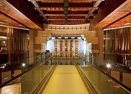 InterContinental Chicago Magnificent Mile by IHG