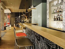 ibis Versailles Château