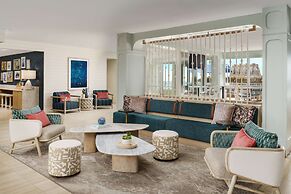 DoubleTree Beach Resort by Hilton Tampa Bay - North Redingto