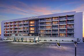 DoubleTree Beach Resort by Hilton Tampa Bay - North Redingto
