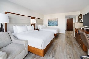 DoubleTree Beach Resort by Hilton Tampa Bay - North Redingto
