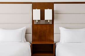 DoubleTree Beach Resort by Hilton Tampa Bay - North Redingto