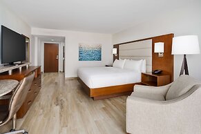 DoubleTree Beach Resort by Hilton Tampa Bay - North Redingto