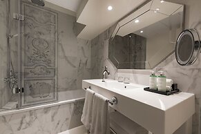 Le Louis Hotel Versailles Château - MGallery Collection