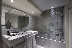 Le Louis Hotel Versailles Château - MGallery Collection