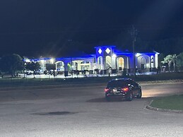 Florence Inn and Suites