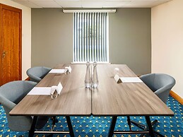 Mercure Cardiff North Hotel