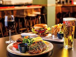 Mercure Cardiff North Hotel