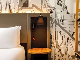 Mercure Cardiff North Hotel