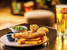 Mercure Cardiff North Hotel