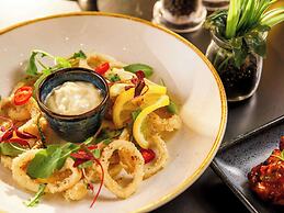 Mercure Cardiff North Hotel