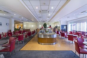 Mercure Cardiff North Hotel