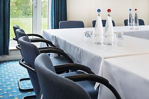 Mercure Cardiff North Hotel