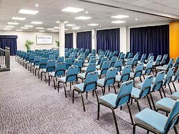 Mercure Cardiff North Hotel