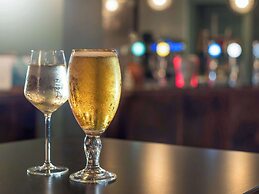 Mercure Cardiff North Hotel