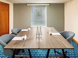 Mercure Cardiff North Hotel