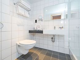 Mercure Cardiff North Hotel