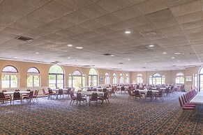 Cottonwood Suites Savannah Hotel & Conference Center