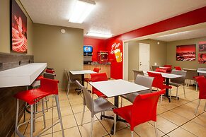 Super 8 by Wyndham Sandusky