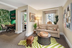 The Lexington Hotel, Autograph Collection