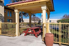 La Quinta Inn By Wyndham IH-10 West San Antonio TX