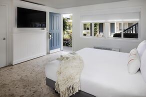 Blue Water Resort