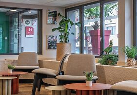 B&B HOTEL Lourdes Centre Gare 3 étoiles