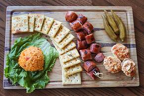 DoubleTree by Hilton Memphis Downtown