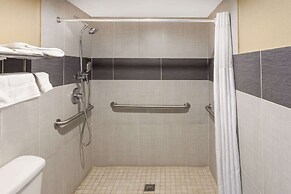 Super 8 by Wyndham Kingsville