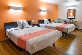 Motel 6 Sidney, OH