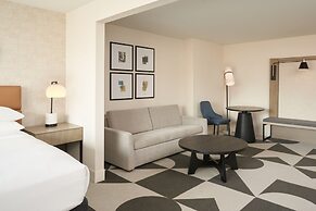 Sheraton Pittsburgh Hotel at Station Square