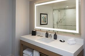 Sheraton Pittsburgh Hotel at Station Square