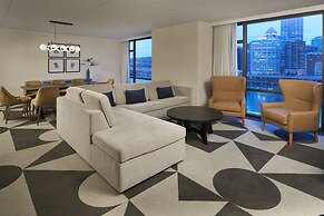 Sheraton Pittsburgh Hotel at Station Square