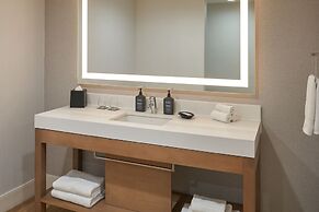 Sheraton Pittsburgh Hotel at Station Square