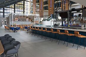 Sheraton Pittsburgh Hotel at Station Square