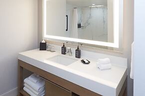 Sheraton Pittsburgh Hotel at Station Square