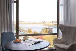 Sheraton Pittsburgh Hotel at Station Square