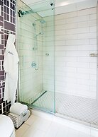 Hotel Indigo Savannah Historic District by IHG