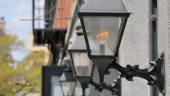 Hotel Indigo Savannah Historic District by IHG