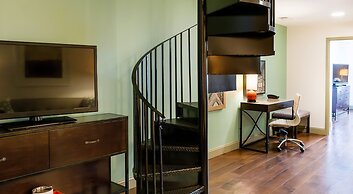 Hotel Indigo Savannah Historic District by IHG