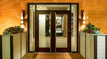 Hotel Indigo Savannah Historic District by IHG