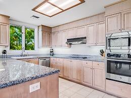 Makena Surf - CoralTree Residence Collection
