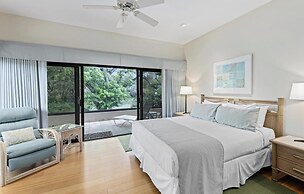 Makena Surf - CoralTree Residence Collection