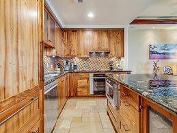 Makena Surf - CoralTree Residence Collection