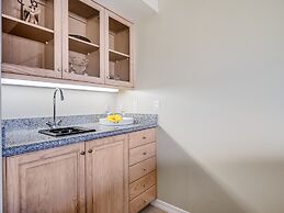 Makena Surf - CoralTree Residence Collection