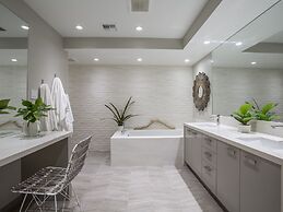 Makena Surf - CoralTree Residence Collection