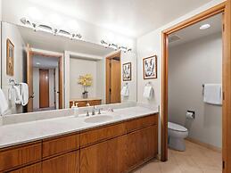 Makena Surf - CoralTree Residence Collection